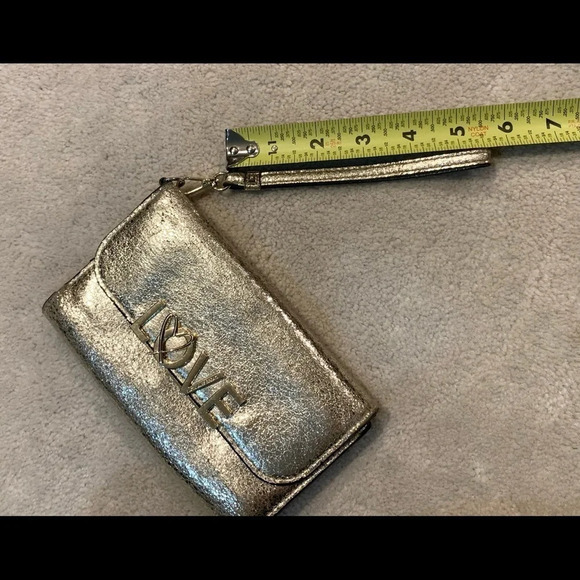 VICTORIA’S Secret shimmer phone wallet, golden - Picture 11 of 16